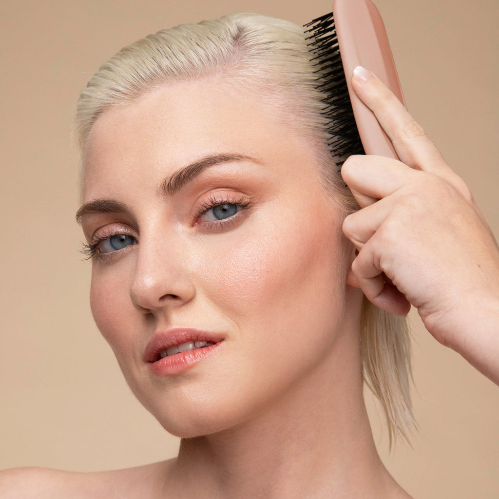 Scalp Renewal Brush in Terracotta
